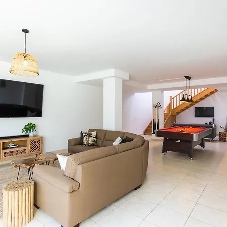 Penguina Play Blanca Lanzarote Villa *