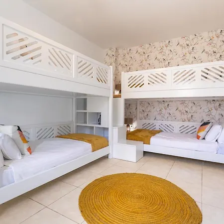 Penguina Play Blanca Lanzarote * Πλάγια Μπλάνκα